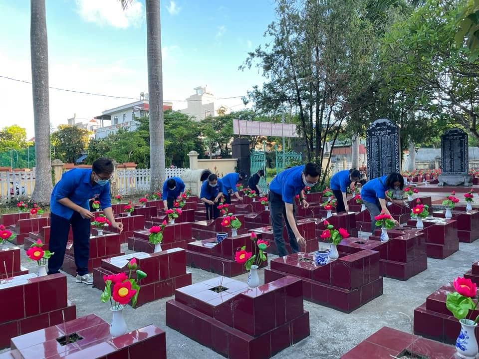 Ý nghĩa chương trình “Hoa dâng mộ liệt sĩ”